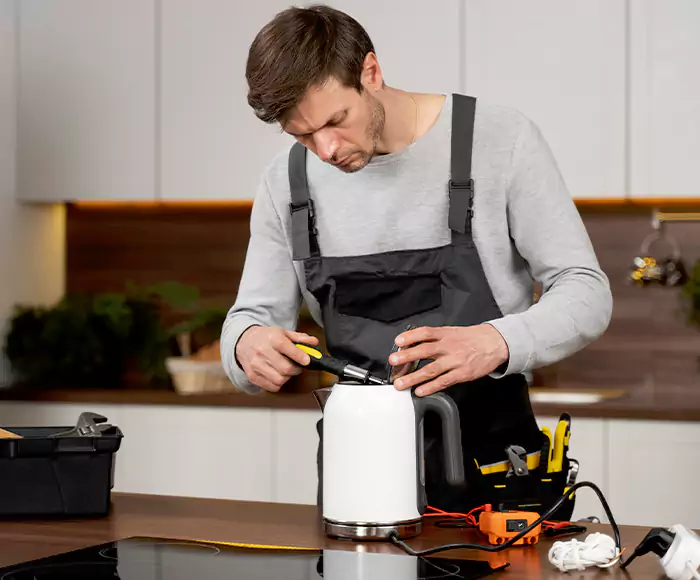 Skilled Blender Technicians: Your Small Appliance Repair Experts for Estero, FL